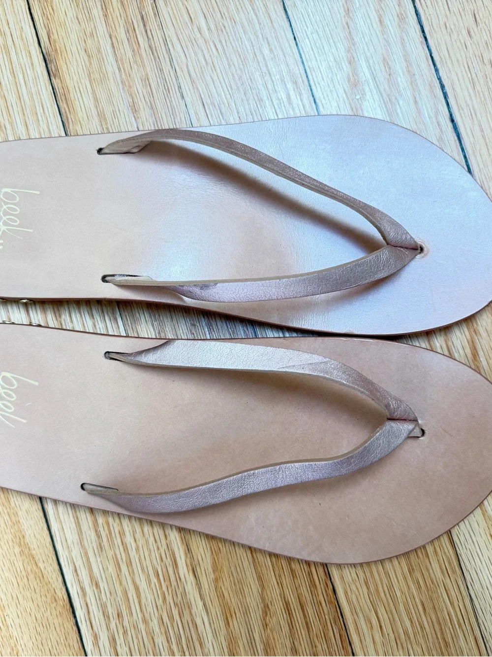 beek NWOT Seabird Flip Flop Honey Leather Sandals Women’s Size 9